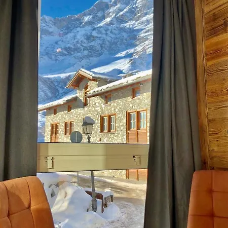 Central Apart Chalet بيريوِل تْشيرفينيا